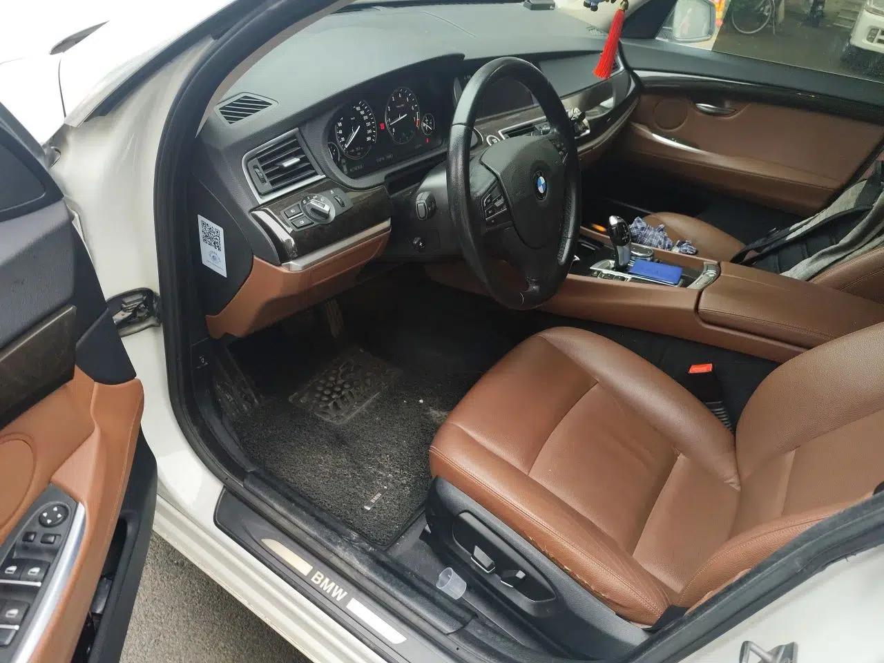 BMW 5 Series GT 2014 528i Leading Model — миниатюра 17