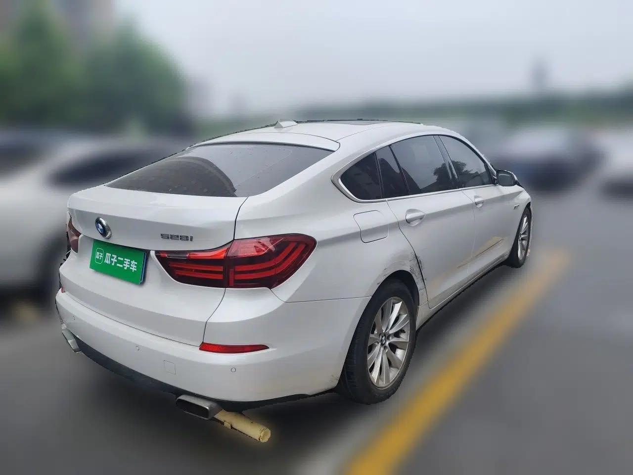 BMW 5 Series GT 2014 528i Leading Model — миниатюра 6