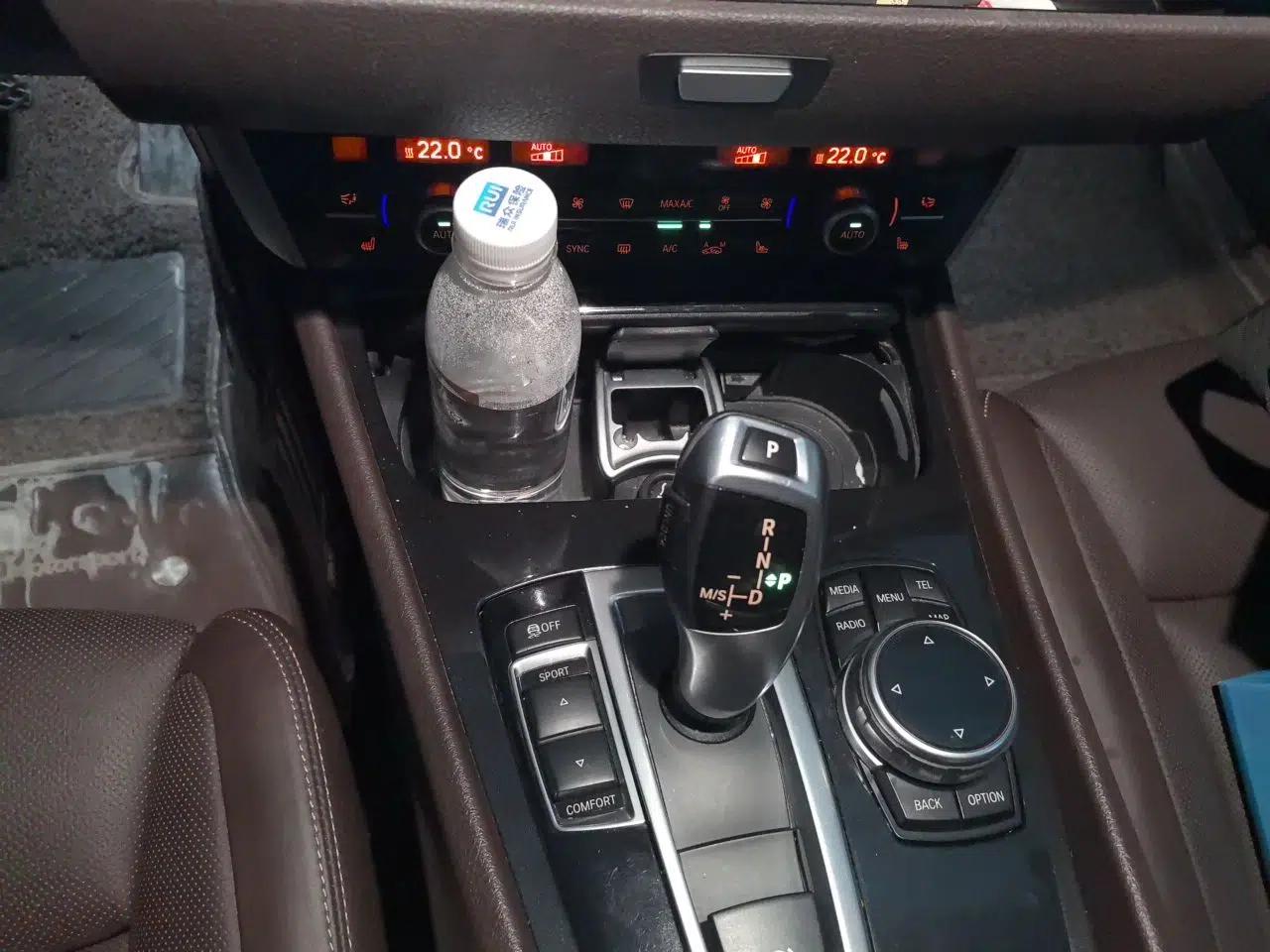 BMW 5 Series GT 2014 528i Luxury Edition — миниатюра 15
