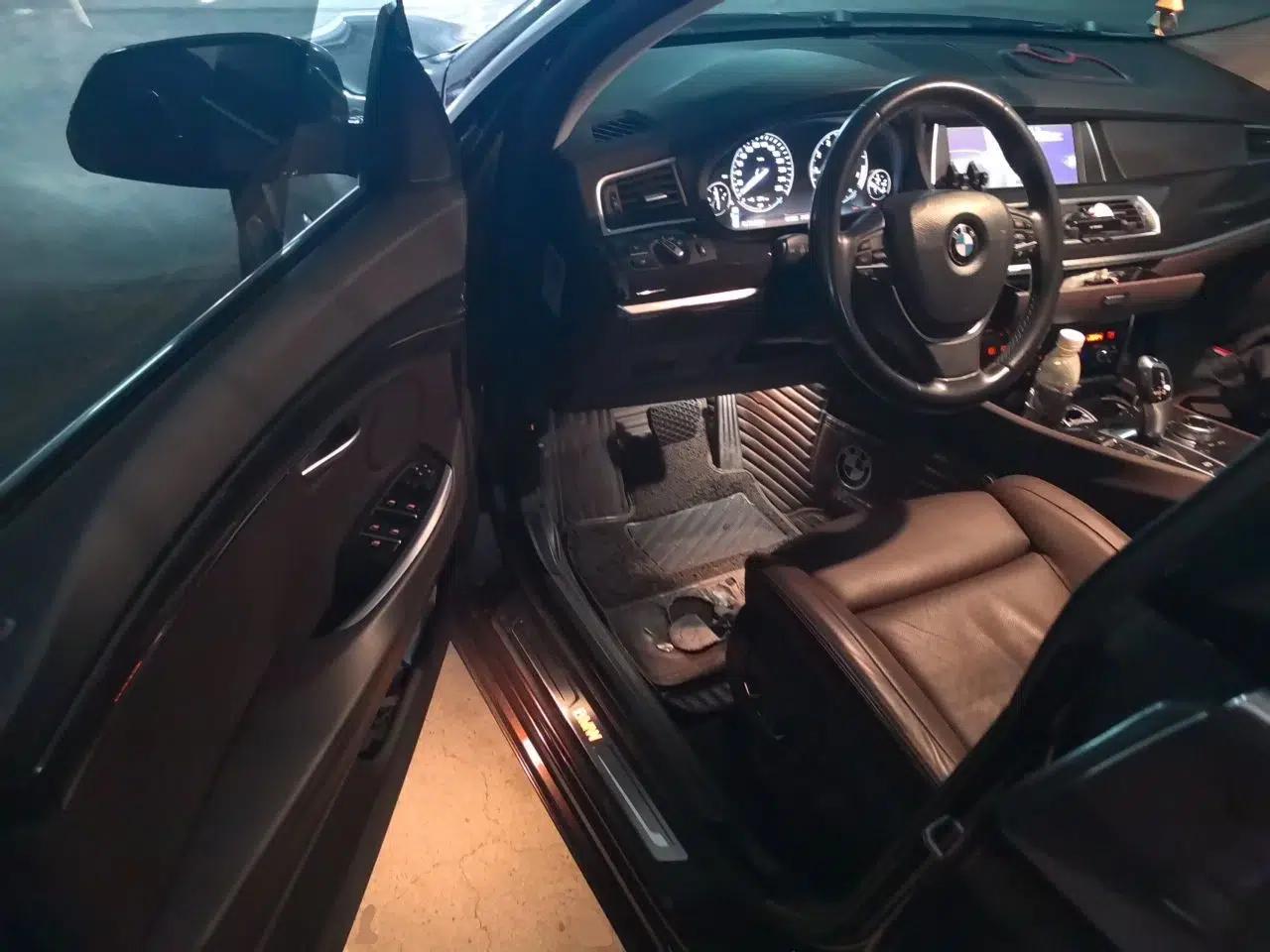 BMW 5 Series GT 2014 528i Luxury Edition — миниатюра 17