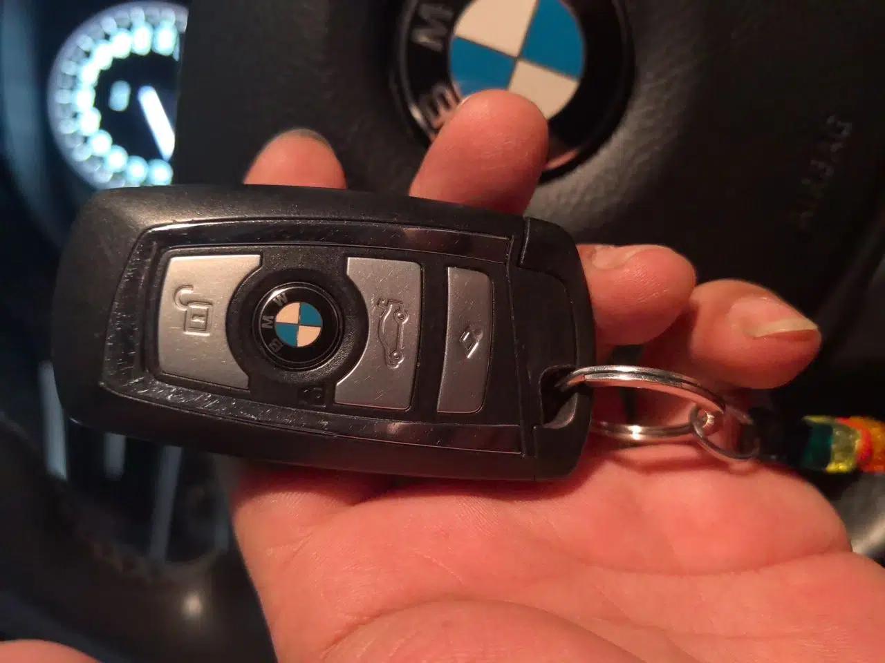 BMW 5 Series GT 2014 528i Luxury Edition — миниатюра 9