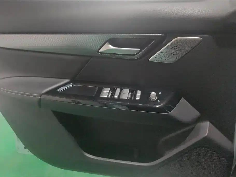 XPeng G3 2022 G3i 460N — миниатюра 7
