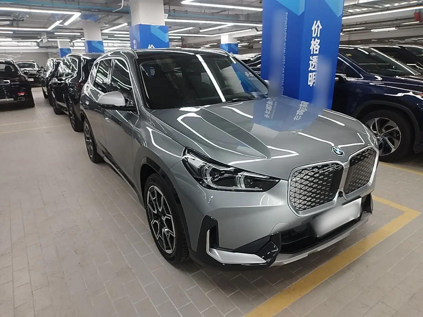 BMW iX1 2023 xDrive30L X Design Package — миниатюра 3
