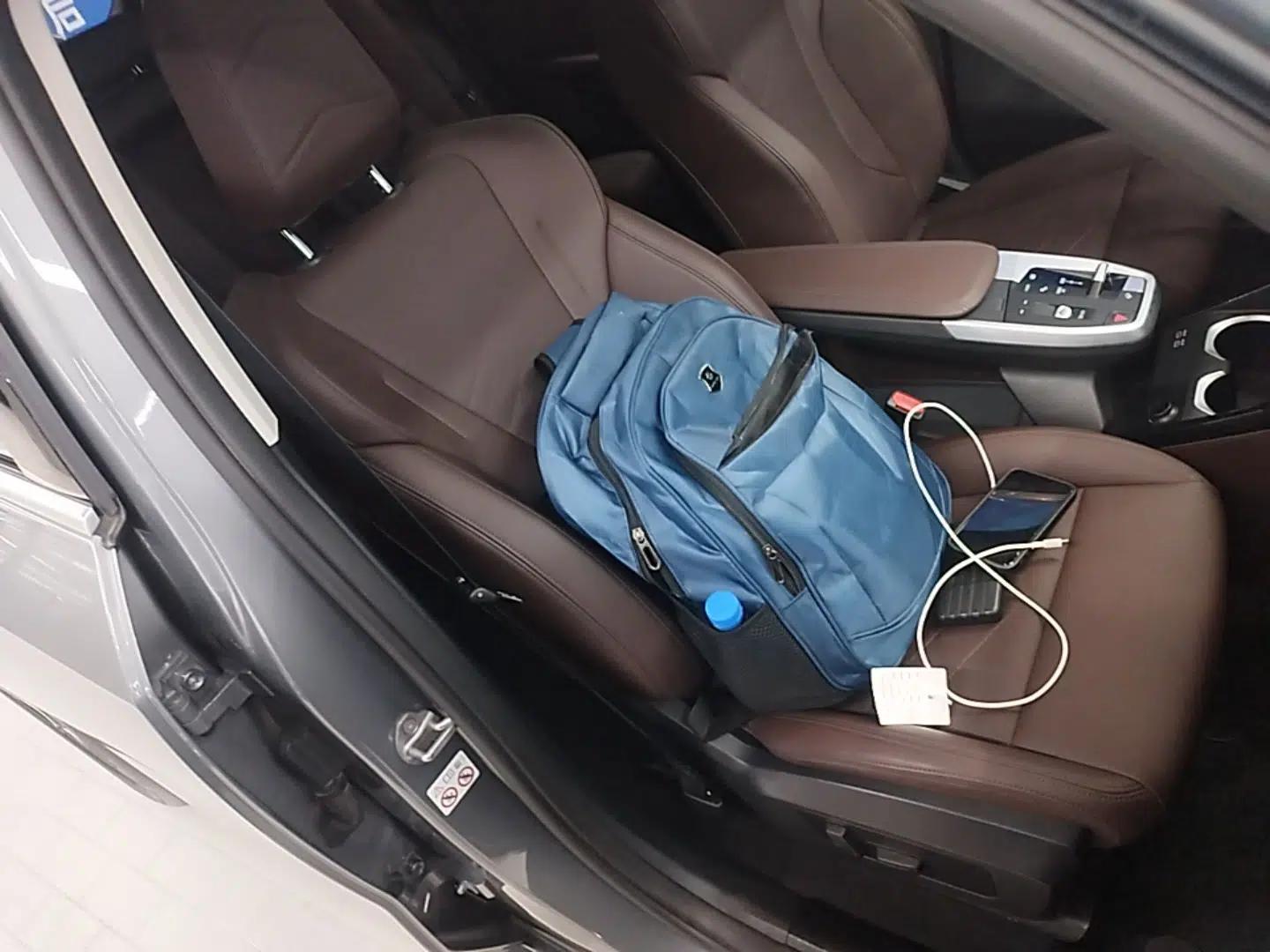BMW iX1 2023 xDrive30L X Design Package — миниатюра 23