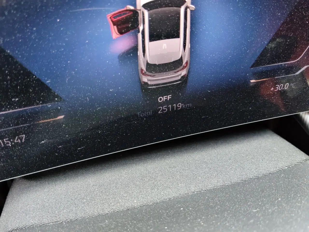 BMW iX1 2023 eDrive25L M Sport Package — миниатюра 13