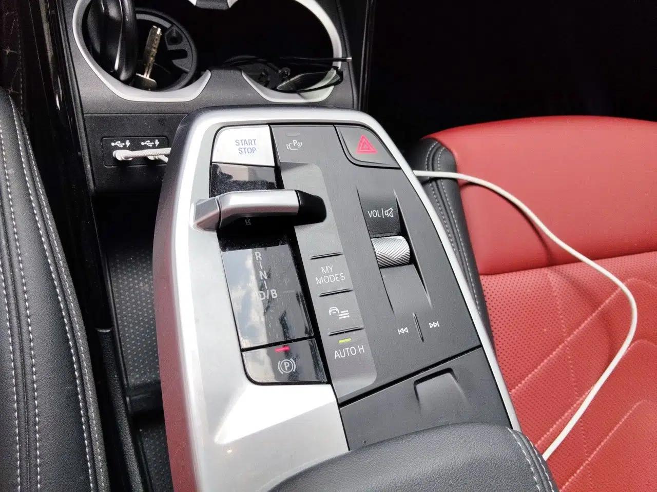 BMW iX1 2023 eDrive25L M Sport Package — миниатюра 15