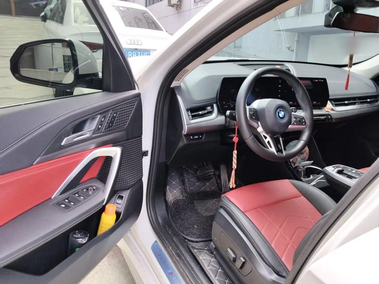 BMW iX1 2023 eDrive25L M Sport Package — миниатюра 17