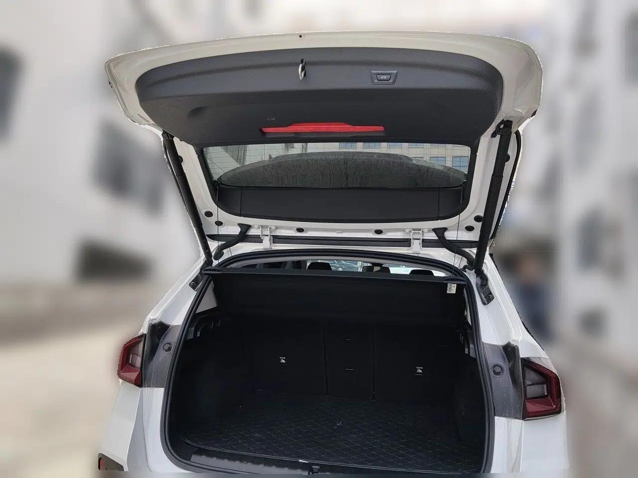 BMW iX1 2023 eDrive25L M Sport Package — миниатюра 20