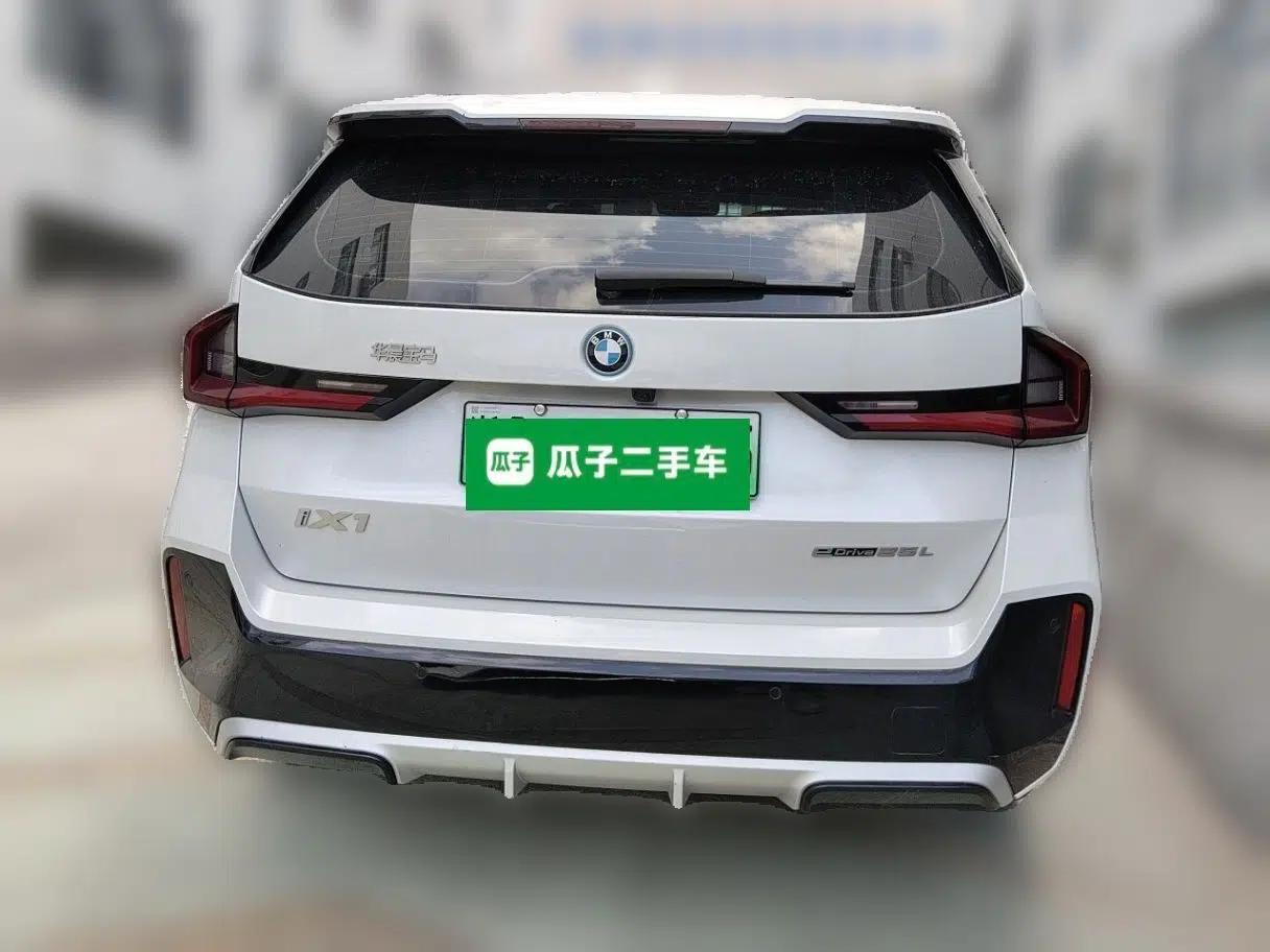 BMW iX1 2023 eDrive25L M Sport Package — миниатюра 5
