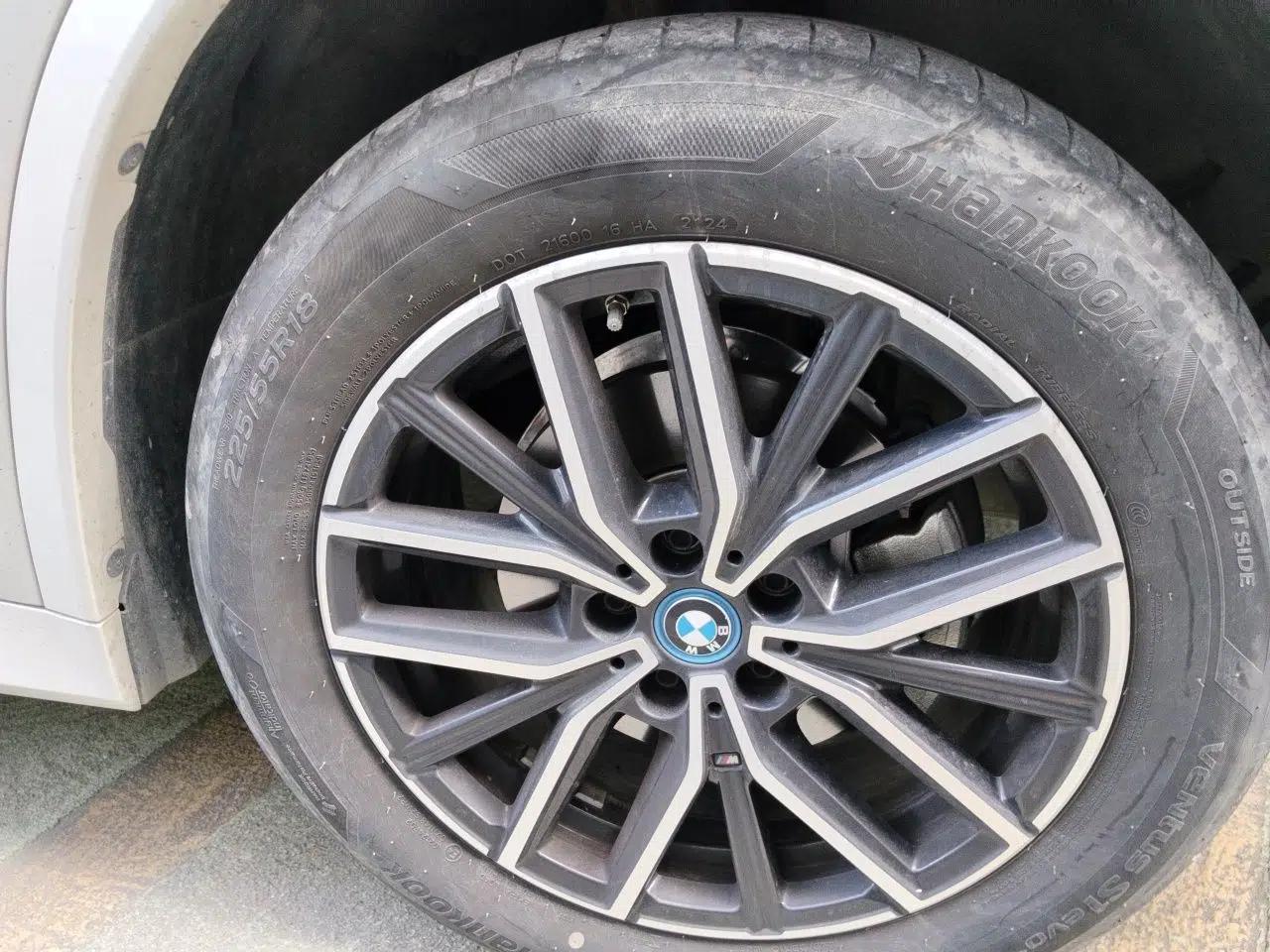 BMW iX1 2023 eDrive25L M Sport Package — миниатюра 8