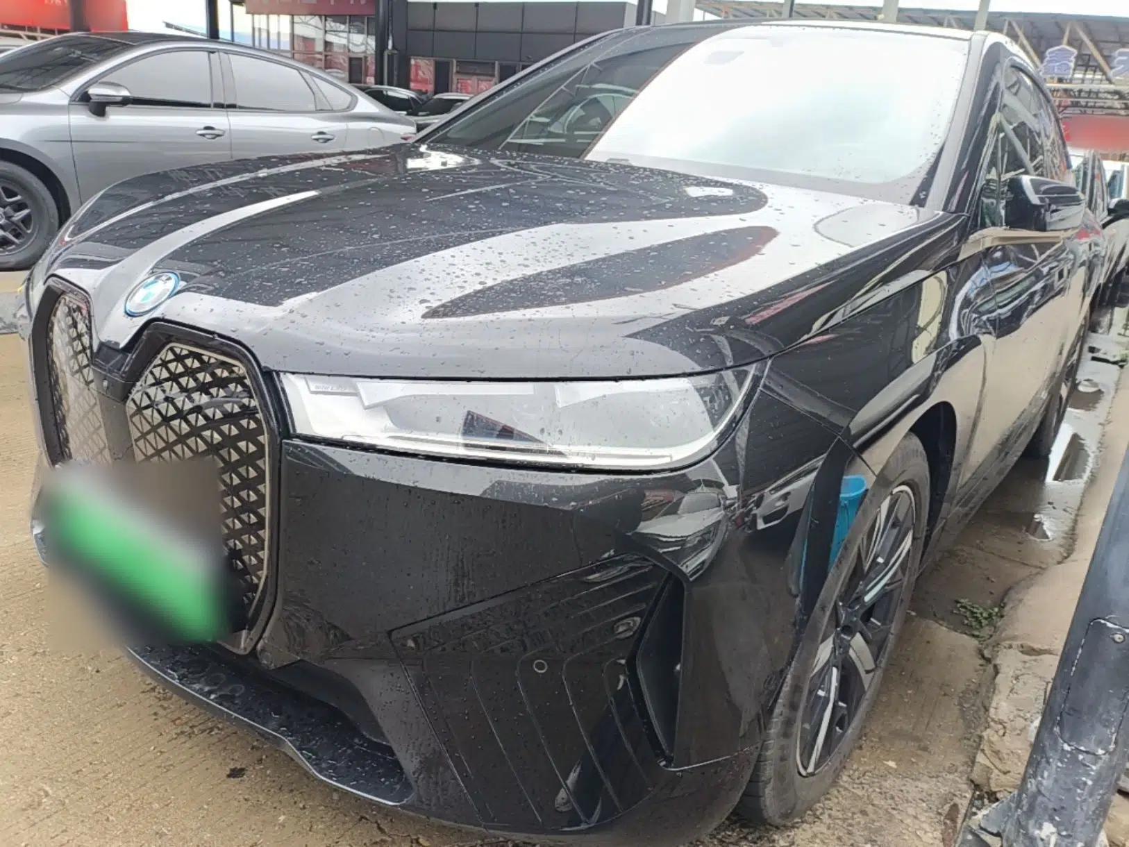 BMW iX 2022 xDrive40 — миниатюра 1