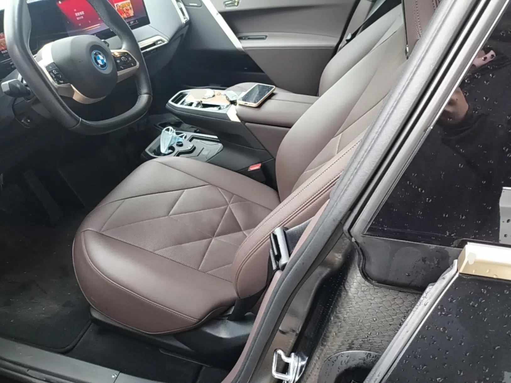 BMW iX 2022 xDrive40 — миниатюра 18