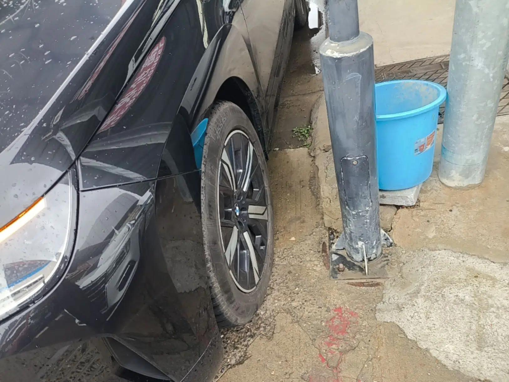 BMW iX 2022 xDrive40 — миниатюра 8