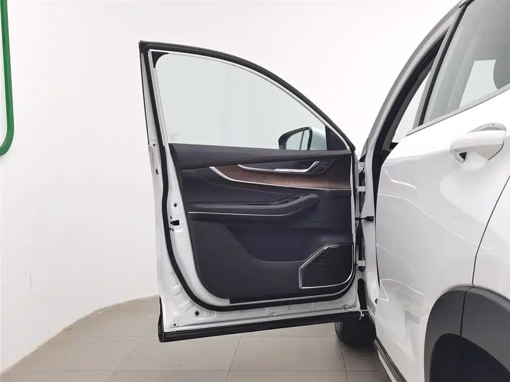 Star Chaser 2020 Model: Riding the Waves 1.5T CVT Star Wise Edition — миниатюра 8