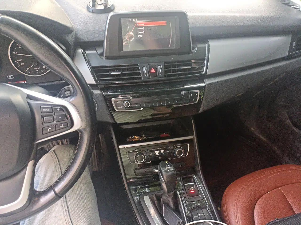 BMW 2 Series Active Tourer 2016 218i Fashion Model — миниатюра 14
