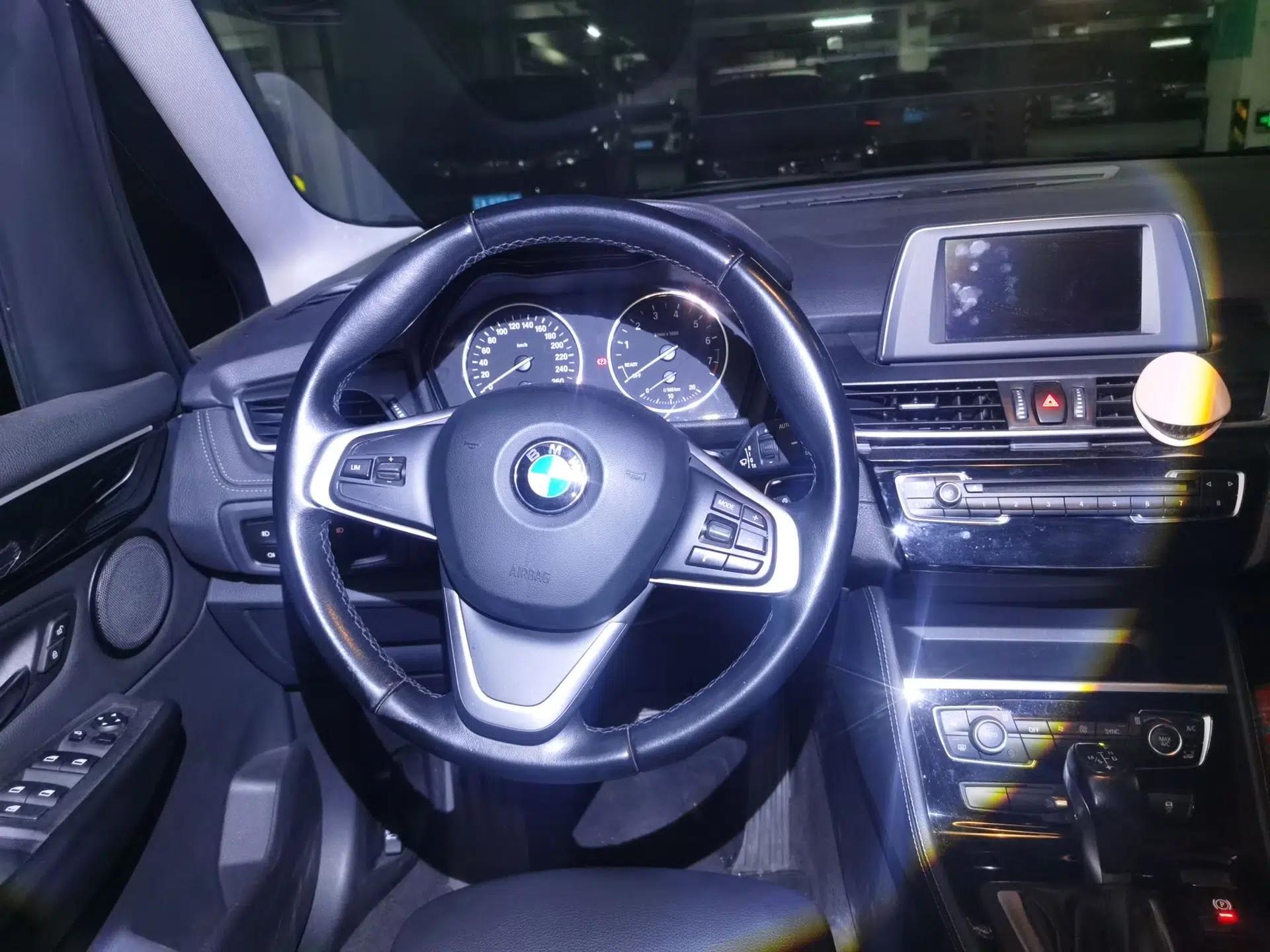 BMW 2 Series Active Tourer 2016 218i Sports Design Package — миниатюра 11