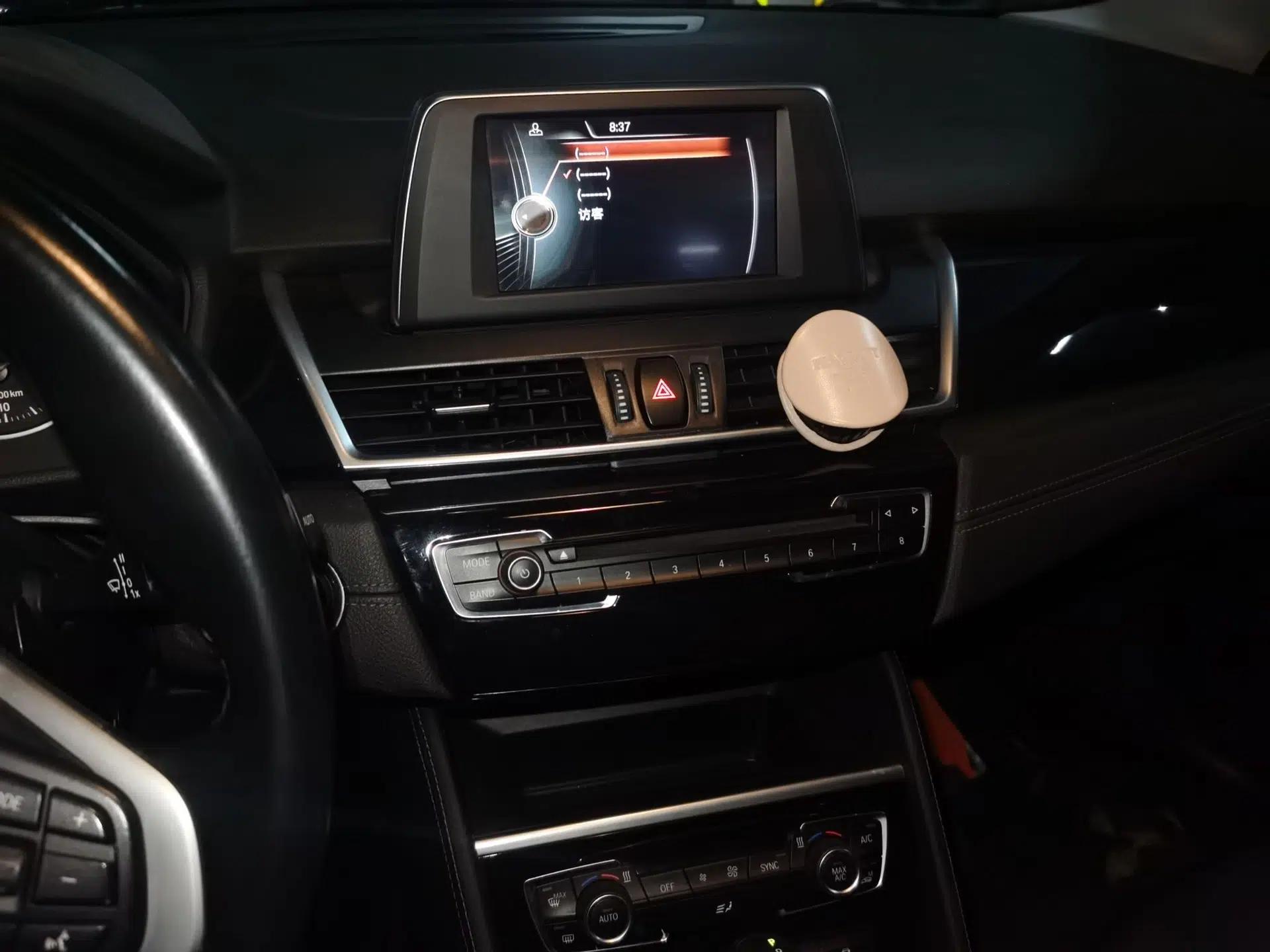 BMW 2 Series Active Tourer 2016 218i Sports Design Package — миниатюра 14