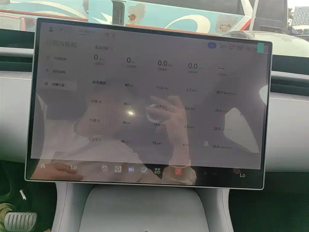 Xiaomi YU7 2025 Model - Long Battery Life Rear-Wheel Drive Edition — миниатюра 12