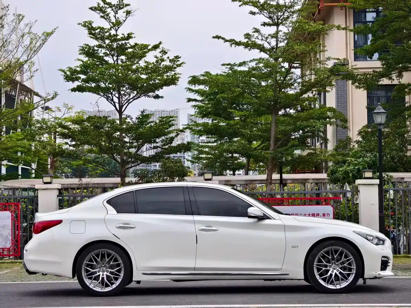 Infiniti Q50L 2015 2.0T Sport Edition — миниатюра 8