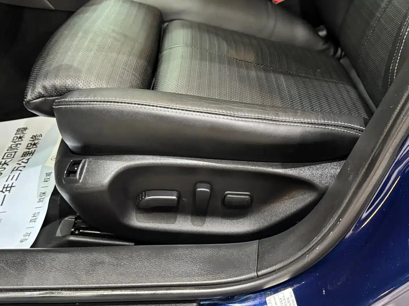 Infiniti Q50L 2018 2.0T Luxury Sport Edition (China VI Emission Standard) — миниатюра 29