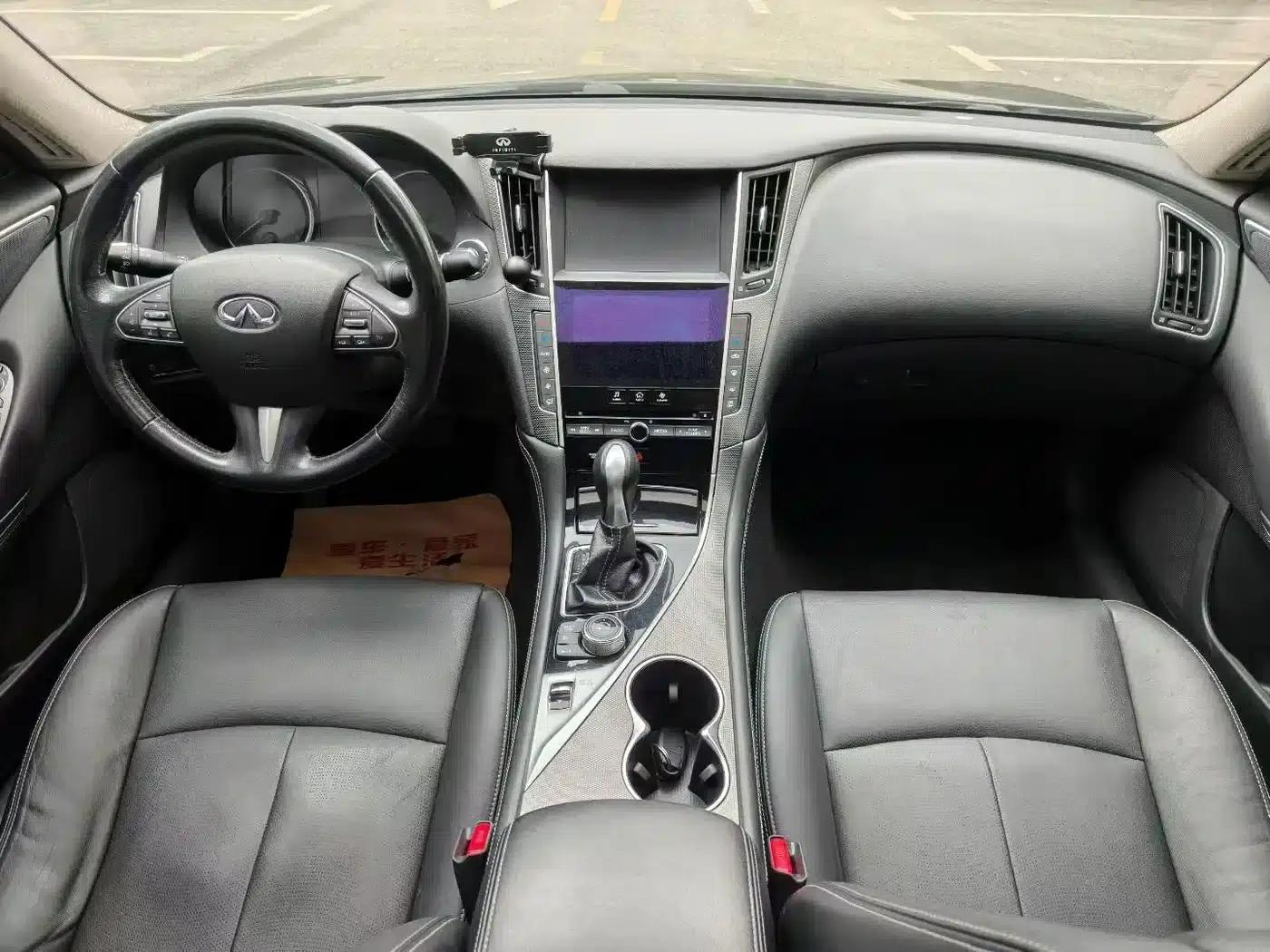 Infiniti Q50L 2016 2.0T Enjoy Edition — миниатюра 6