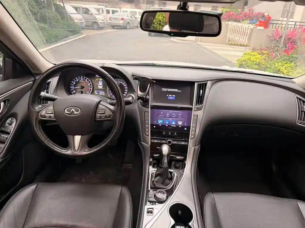 Infiniti Q50L 2016 2.0T Enjoy Edition — миниатюра 4