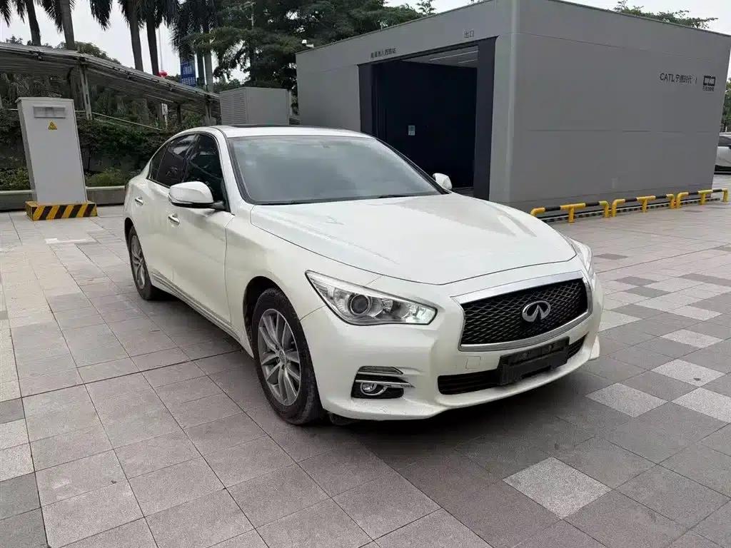 Infiniti Q50L 2016 2.0T Comfort Edition — миниатюра 3