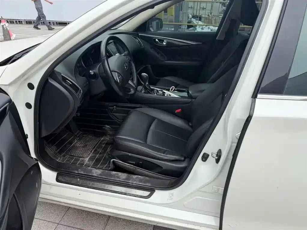 Infiniti Q50L 2016 2.0T Comfort Edition — миниатюра 5