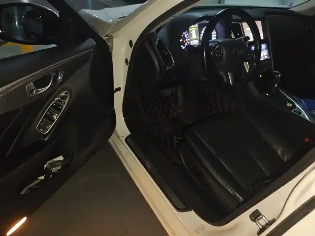 Infiniti Q50L 2016 2.0T Entry-level Edition — миниатюра 13