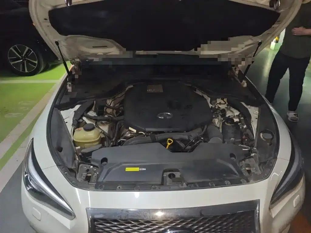 Infiniti Q50L 2016 2.0T Entry-level Edition — миниатюра 17
