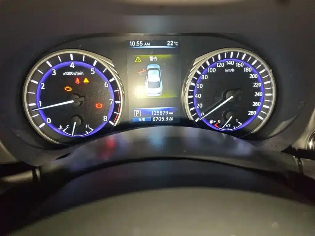 Infiniti Q50L 2016 2.0T Entry-level Edition — миниатюра 9