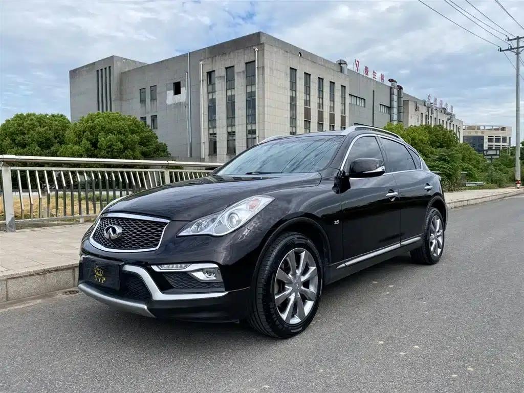 Infiniti QX50 2015 2.5L Comfort Edition — миниатюра 1