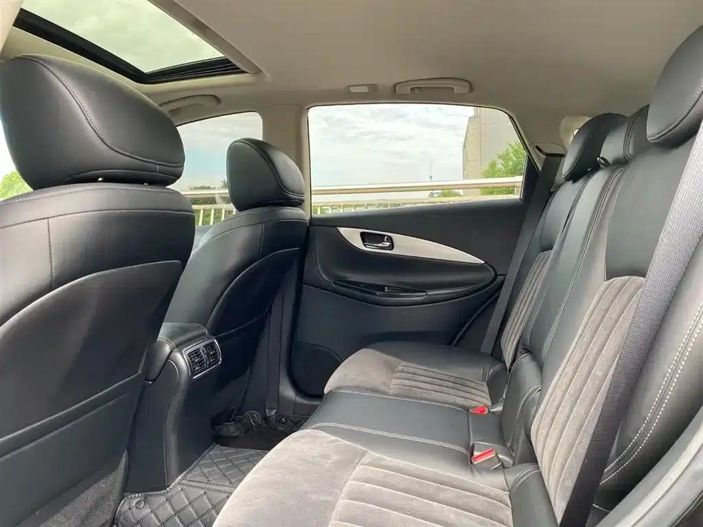 Infiniti QX50 2015 2.5L Comfort Edition — миниатюра 7