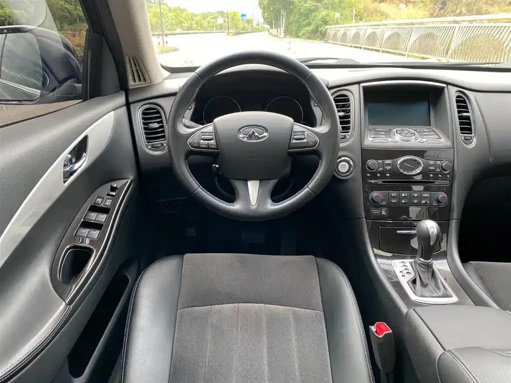 Infiniti QX50 2015 2.5L Comfort Edition — миниатюра 8