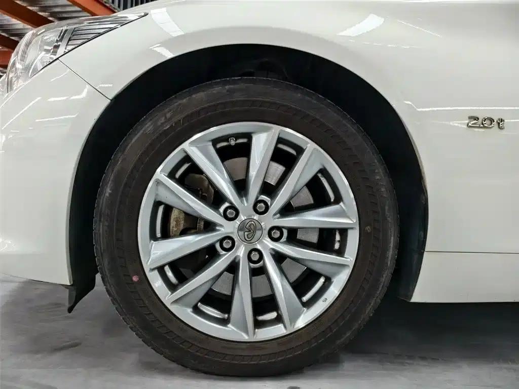 Infiniti Q50 2014 2.0T Comfort Edition — миниатюра 21