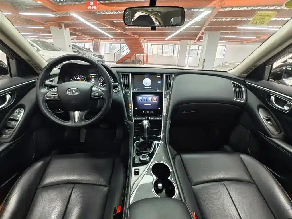 Infiniti Q50 2014 2.0T Comfort Edition — миниатюра 6