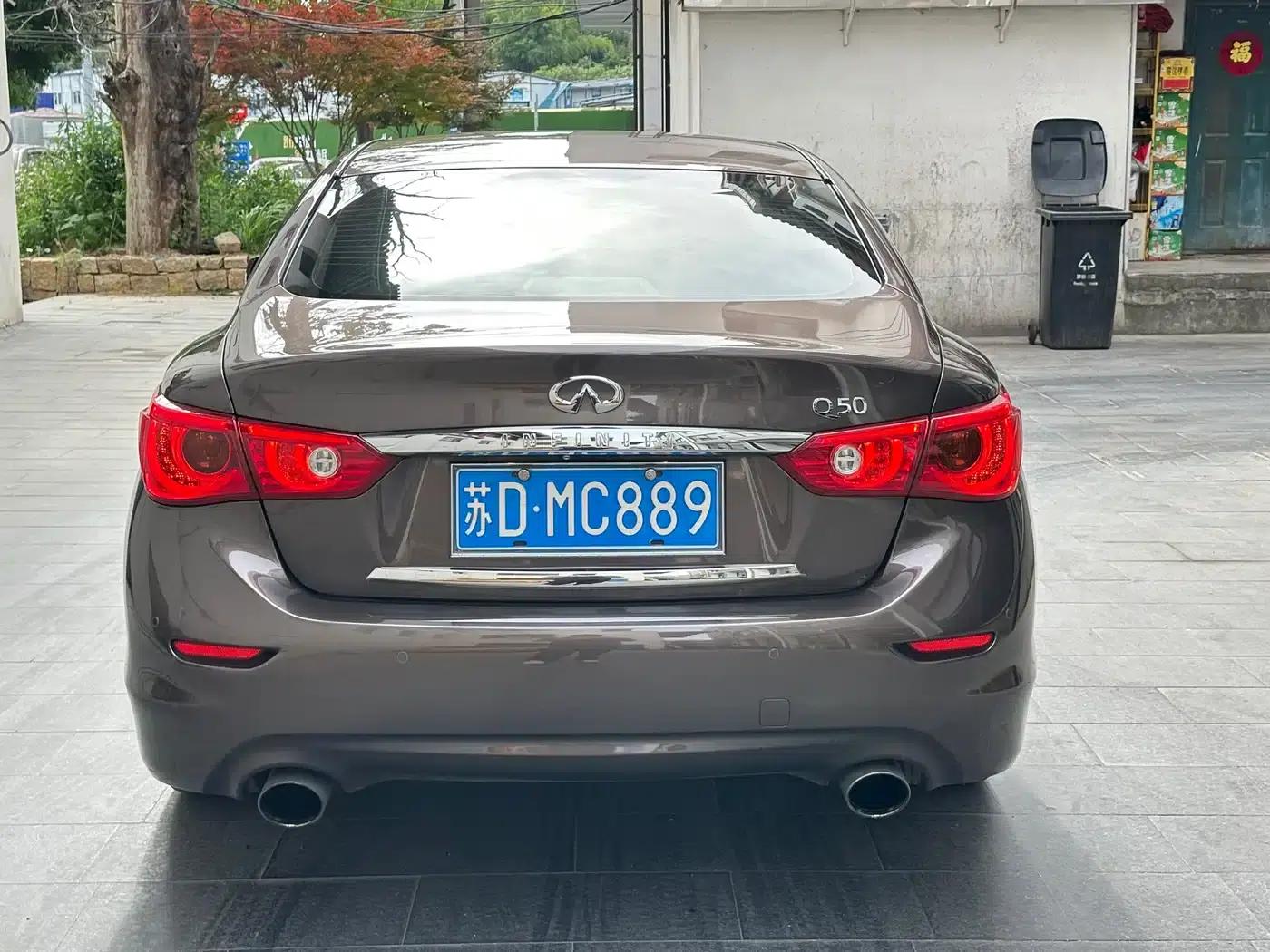 Infiniti Q50 2014 3.7L Comfort Edition — миниатюра 5