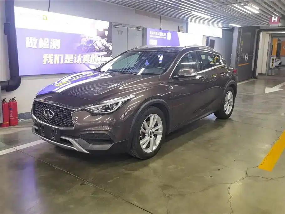 Infiniti QX30 2017 1.6T 2WD Fashion Edition — миниатюра 1