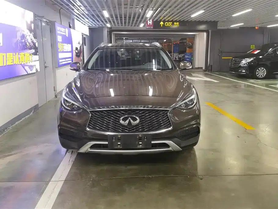Infiniti QX30 2017 1.6T 2WD Fashion Edition — миниатюра 2