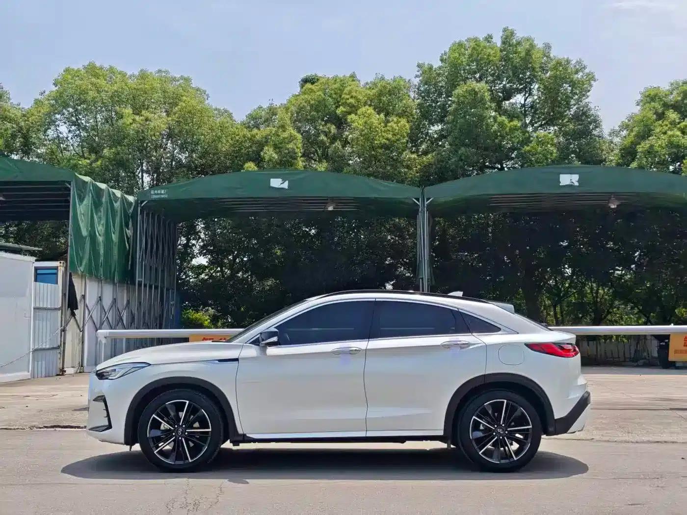 Infiniti QX55 2022 2.0T AWD Premium Edition — миниатюра 3