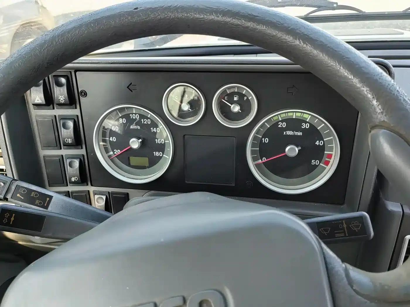Iveco DeYi 2014 Model 2.8T-A35 NJ6495ACZ43S4 — миниатюра 12
