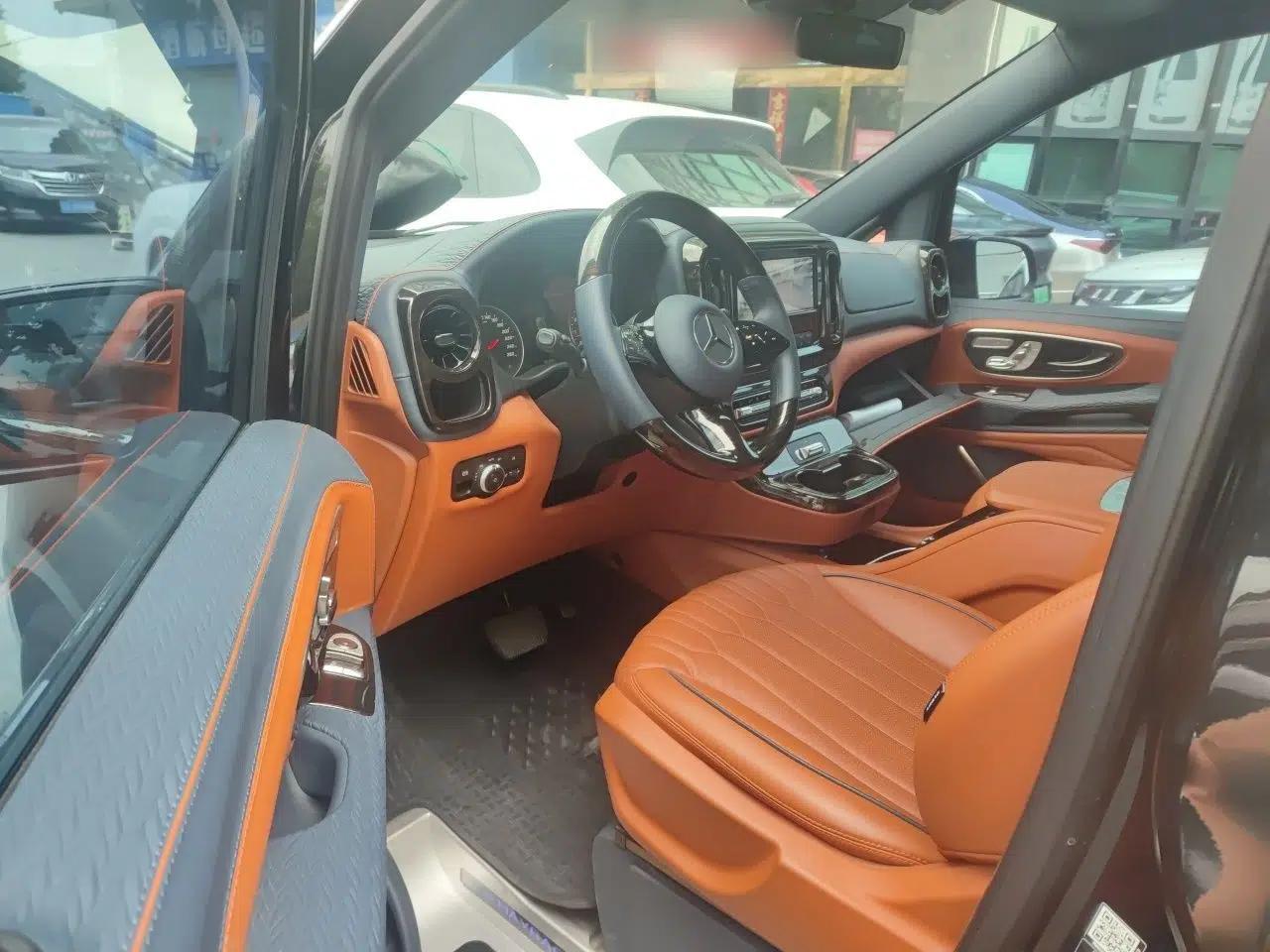 Mercedes-Benz Vito 2024 2.0T Elite Version 7 Seats — миниатюра 17