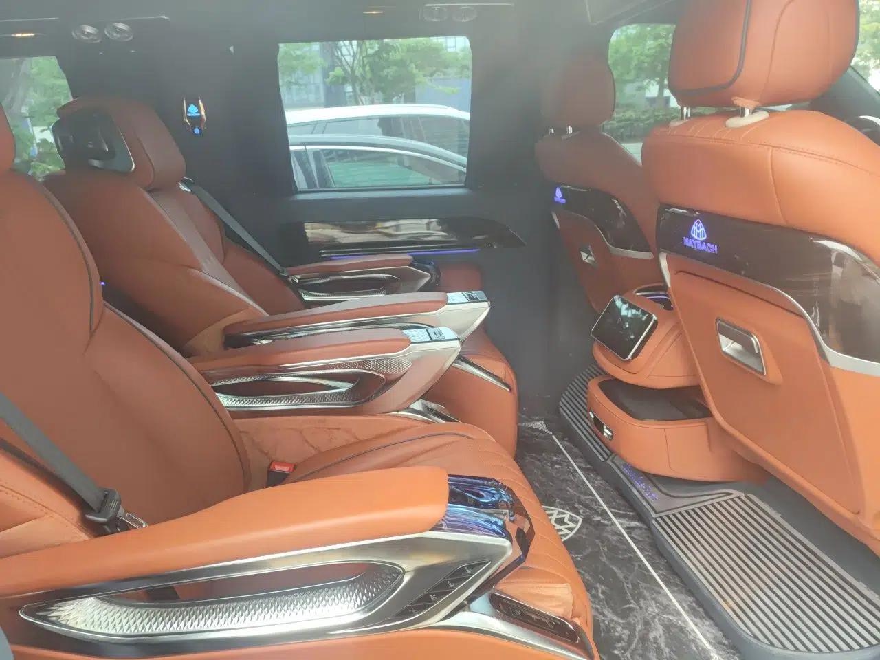 Mercedes-Benz Vito 2024 2.0T Elite Version 7 Seats — миниатюра 18