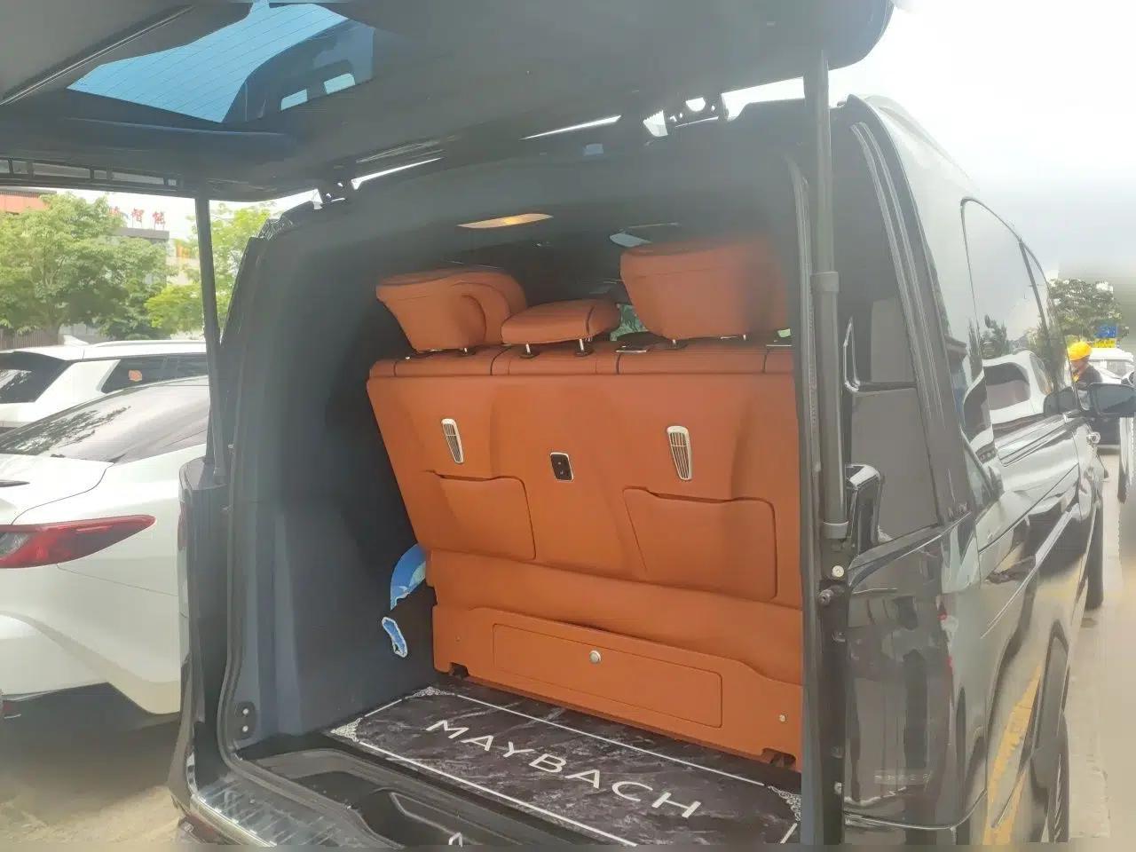 Mercedes-Benz Vito 2024 2.0T Elite Version 7 Seats — миниатюра 20