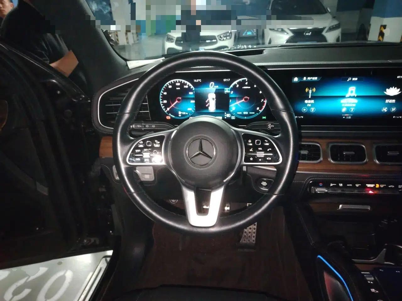 Mercedes-Benz GLS  — миниатюра 11