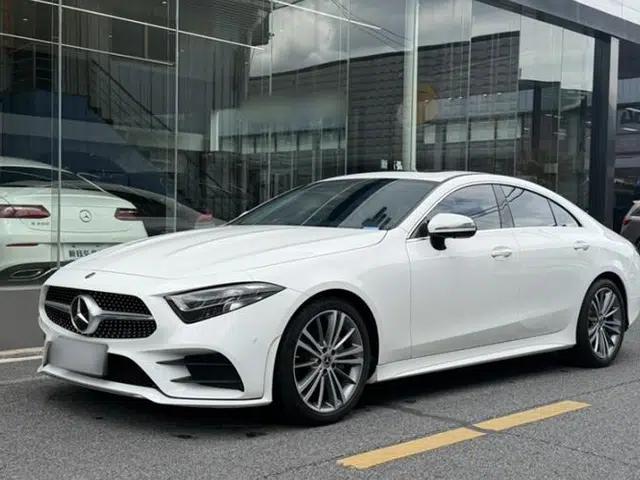 Mercedes-Benz CLS 2021 Refreshed CLS 300 Dynamic Edition