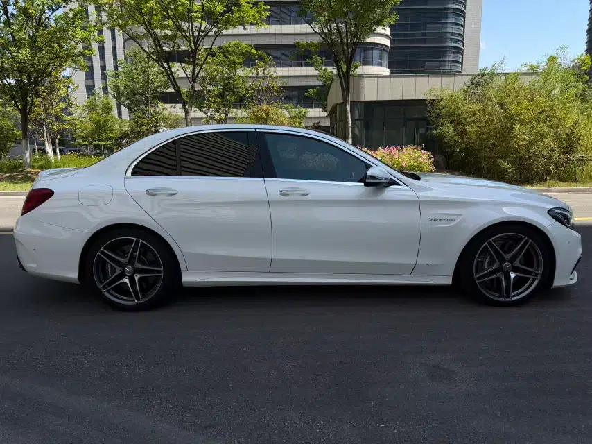 Mercedes-Benz C-Class AMG 2017 AMG C 63 — миниатюра 3