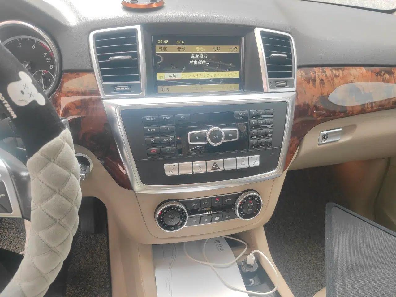 Mercedes-Benz M-Class 2012 ML 350 Sport Edition — миниатюра 14