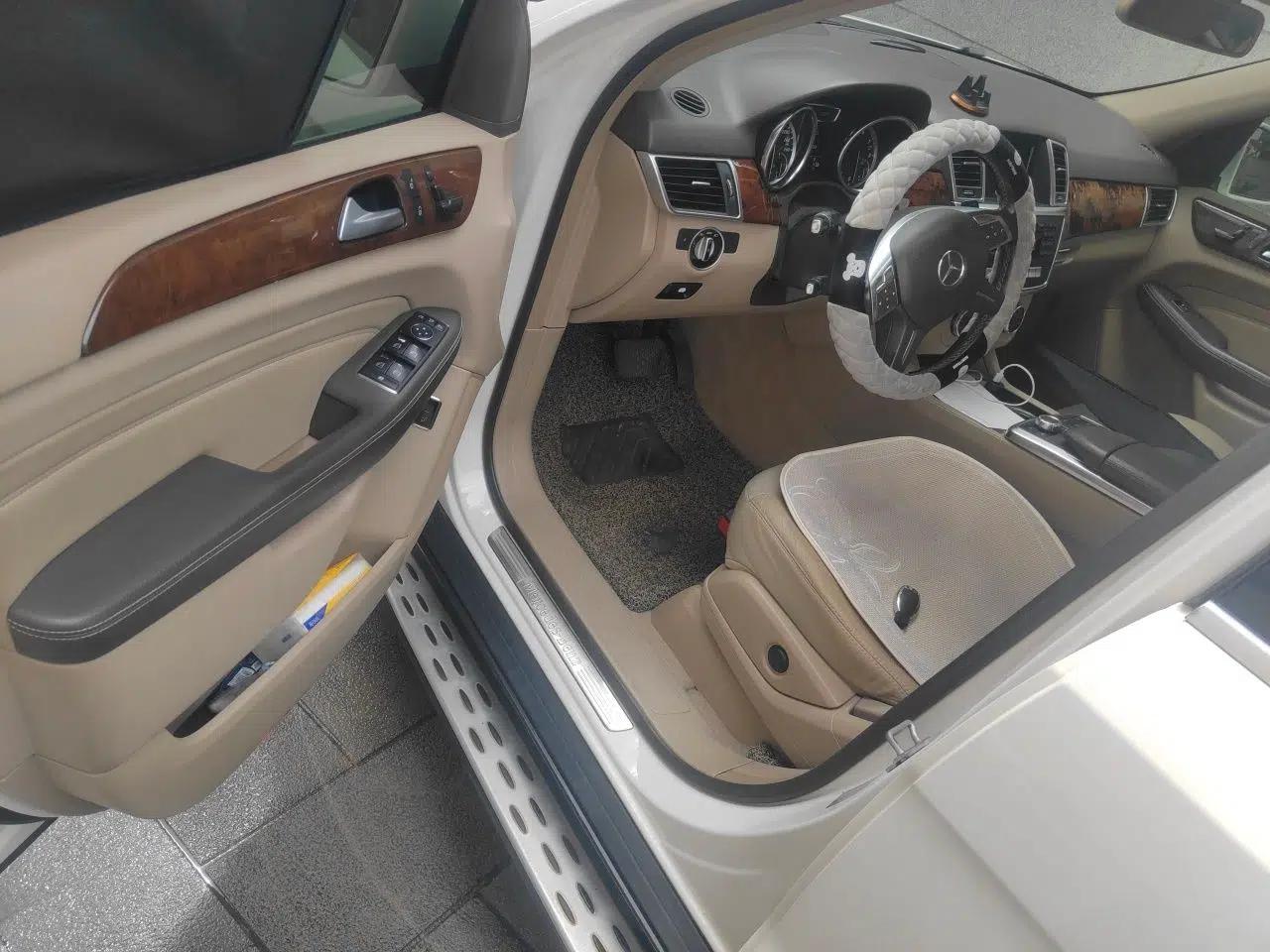 Mercedes-Benz M-Class 2012 ML 350 Sport Edition — миниатюра 17