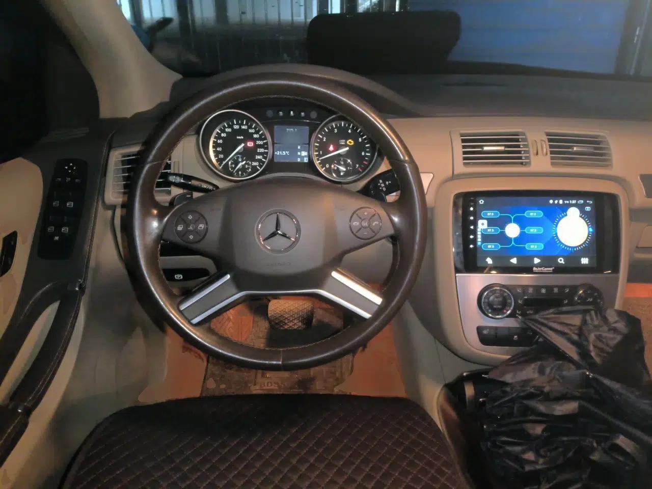 Mercedes-Benz R-Class 2011 R 300 L Business Model — миниатюра 11
